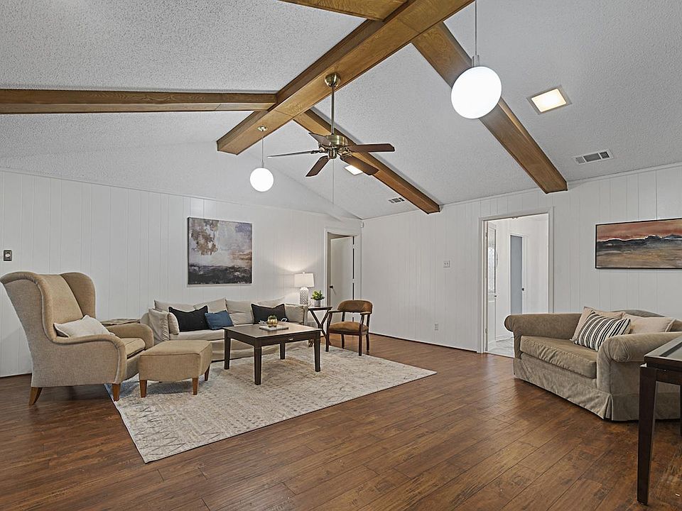 1st image of 1108 Waterview Ln