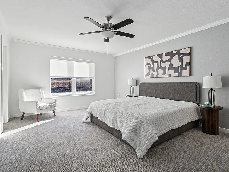 Avalon Apartments & Townhomes — Photo 10
