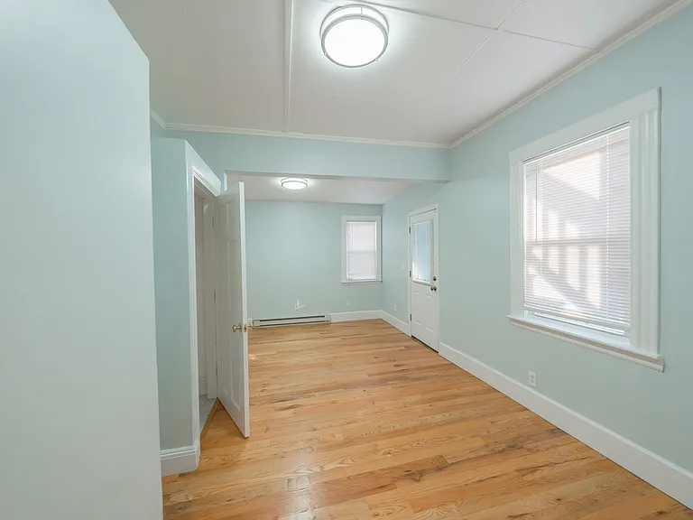11 Forrest St #1 — Photo 2