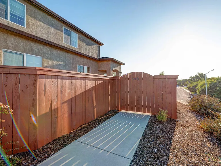 695 Mission De Oro Dr — Photo 5