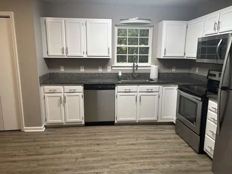 159 Overcreek Rd — Photo 3