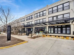 1151 W 15th St Unit 401, Chicago, IL 60608