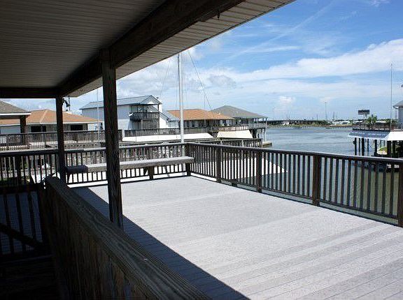 Deck and Deck View