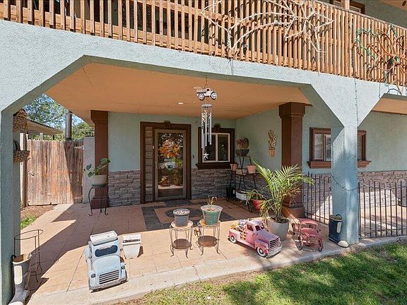 5th image of 1213 N Avenue B