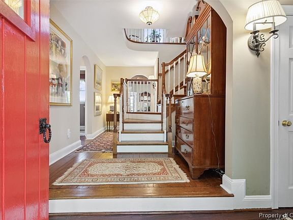 3rd image of 8653 Dundee Ln
