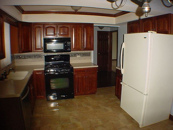 5th image of 1702 E Northwest Hwy APT 1A