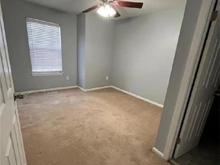 315 Ferdinand Cir — Photo 6