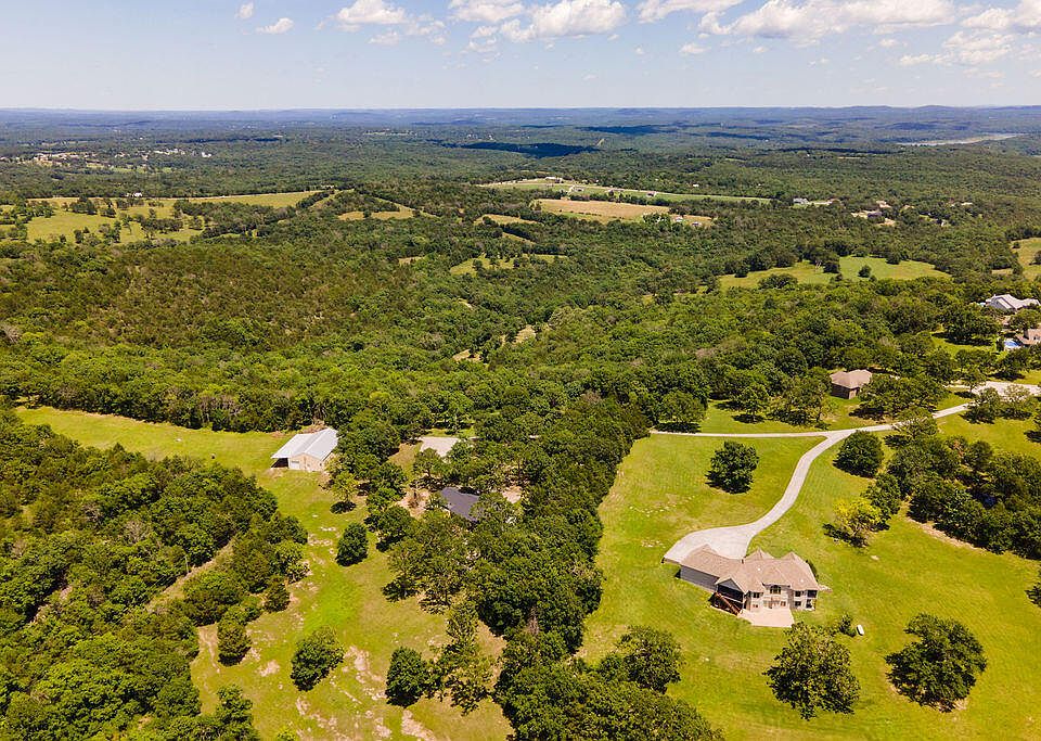 1st image of 170 Zinnia Lane