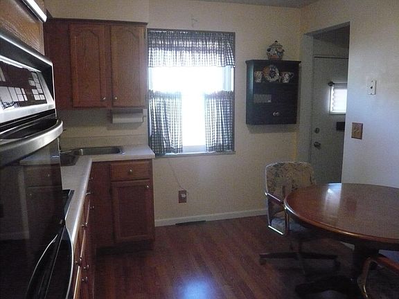 2nd image of 2530 Altura Dr