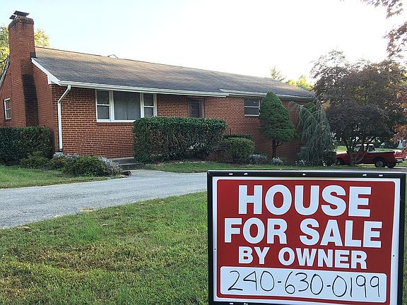 2nd image of 9543 Sherwood Dr
