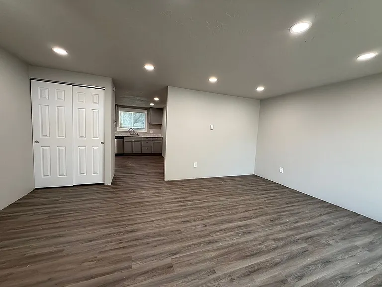 1920 E Front Ave #1926 — Photo 25