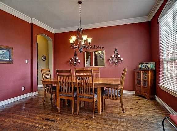 3rd image of 707 Portofino Pl