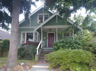 7047 25th Ave NW, Seattle, WA 98117