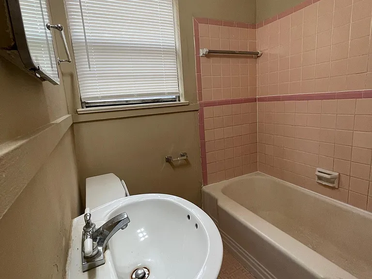 3425 Villa Rose Dr #3 — Photo 8