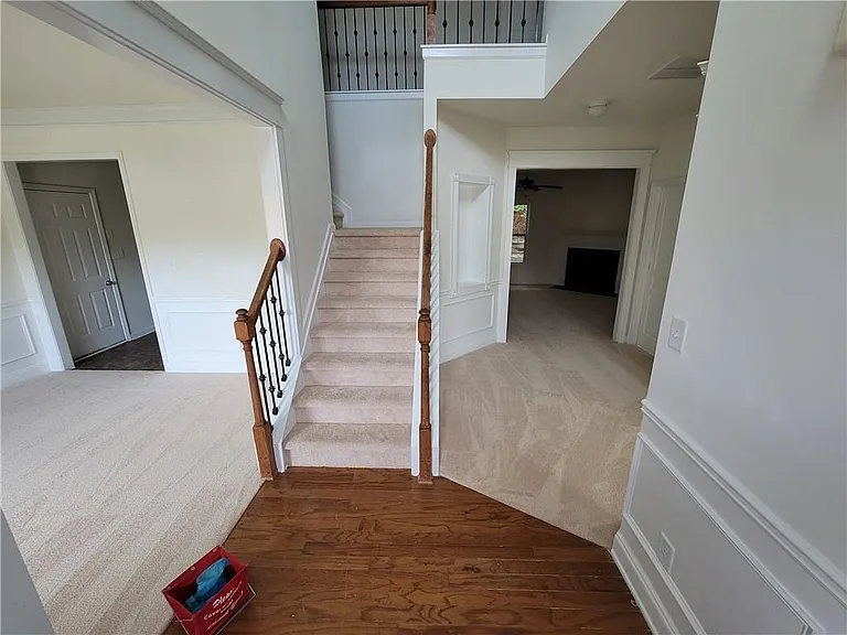 3501 Kentwater Dr — Photo 2