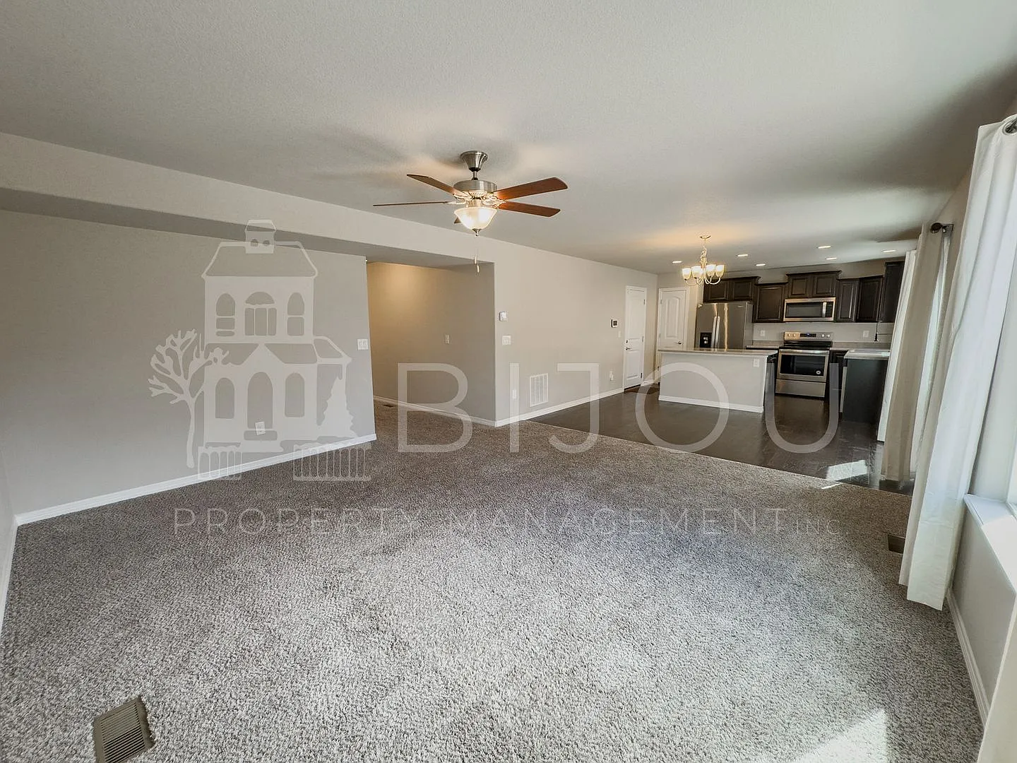Lorson Ranch Home — Photo 4