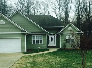 201 Clearview Rd, Statesville, NC 28625