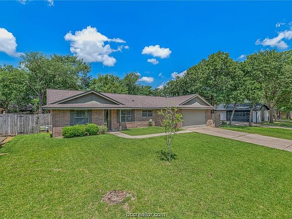 2nd image of 2906 Adrienne Dr
