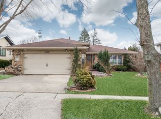 10407 Winter Park Dr, Palos Hills, IL