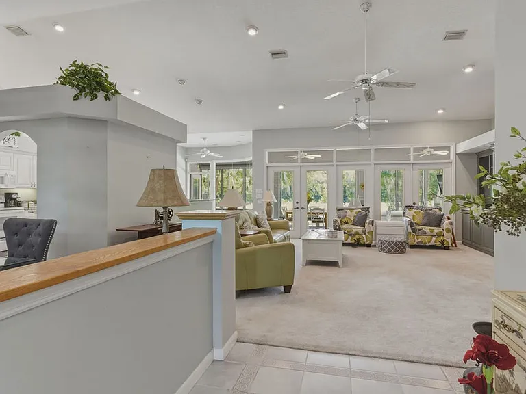 8710 SW 190th Cir #A — Photo 2