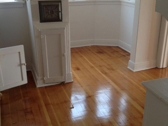 2nd image of 1437 Bellevue Ave #1/2