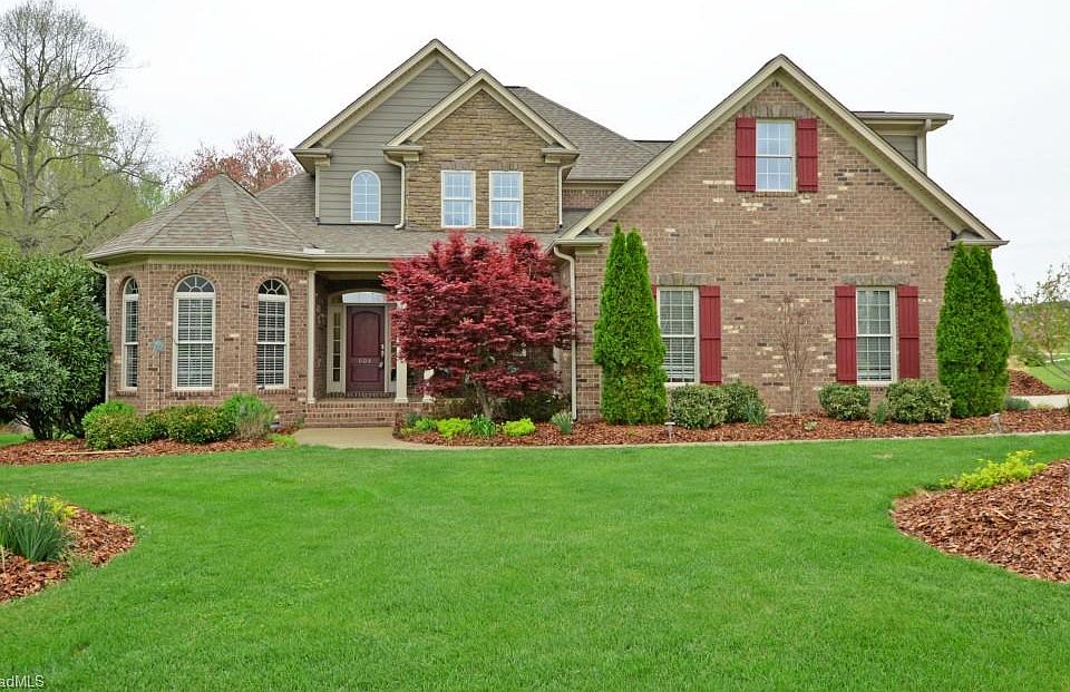 1st image of 604 Rachel Smothers Dr