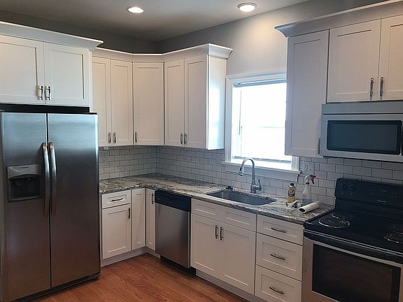 2nd image of 3711 Lawson St