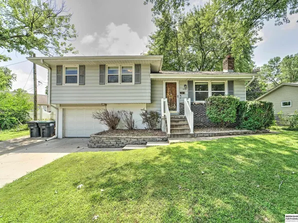 14167 Karl St, Omaha, NE 68137