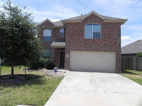  Another View of the front of this home.