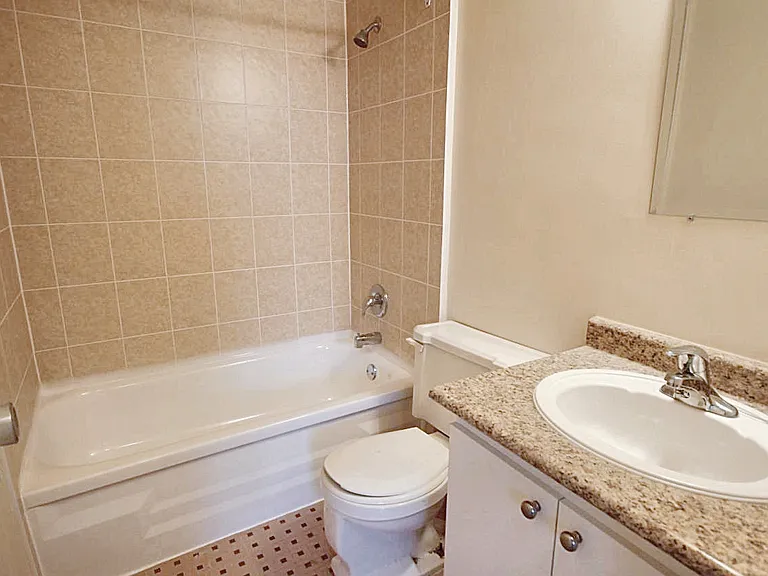 3100 Erindale Station Rd — Photo 7