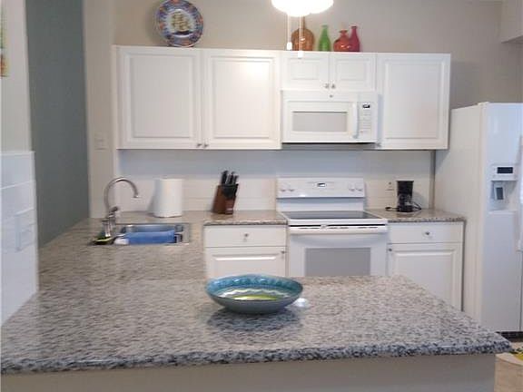 2nd image of 600 Luisa Ct #801-1