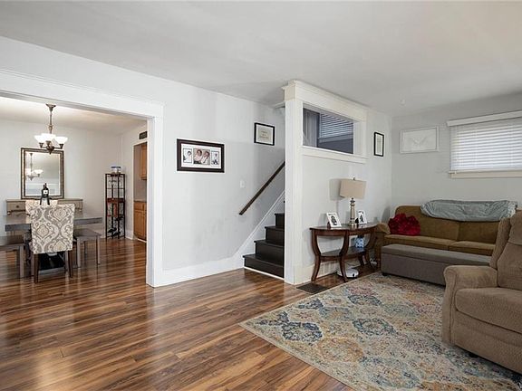 4th image of 244 Villa Ave