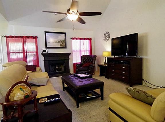 4th image of 6004 Creekway Dr
