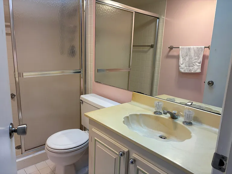 4602 Martinique Way #H2 — Photo 8
