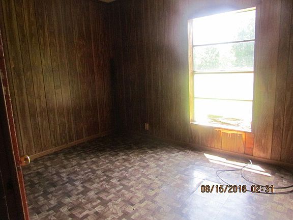 4th image of 715 N 1st Ave