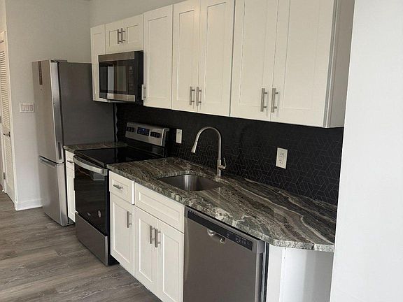 4th image of 2132 N 21st St