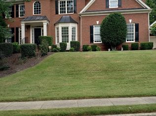 949 Green Knoll Dr, Dacula, GA 30019