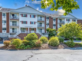 490 River Road #13, Manchester, NH 03104