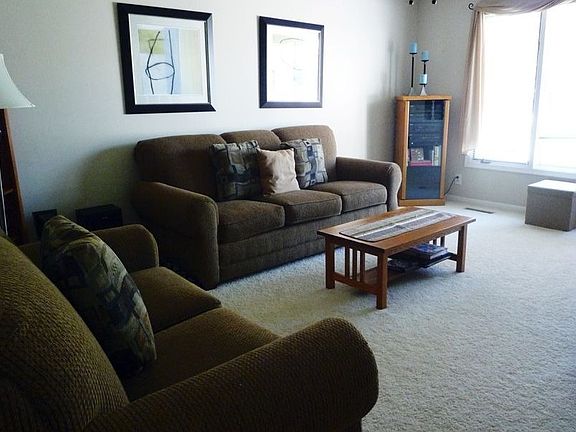 2nd image of 6011 Skylark Ln
