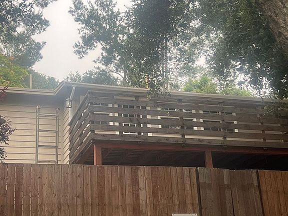4th image of 16816 Oakway Ln