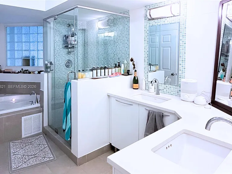 125 Jefferson Ave #121 — Photo 7