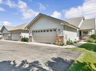 2147 Woodlynn Ave E, Maplewood, MN 55109