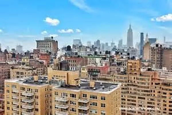 Rented by Keller Williams NYC | media 23