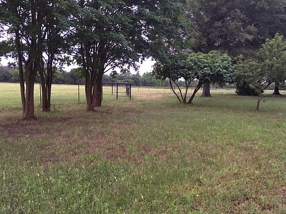 4th image of 3351 County Road 3701