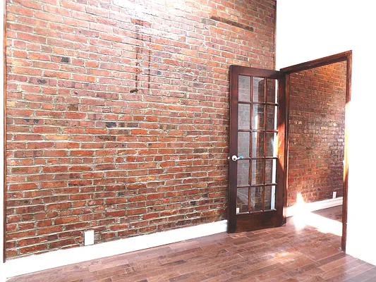 Rented by Blue Egg Realty Corp | media 15