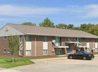 739 Lincoln Ave APT 5, Holland, MI 49423