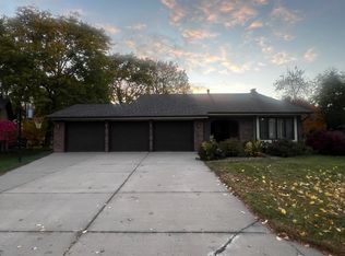 1829 Prior Ave N, Falcon Heights, MN 55113