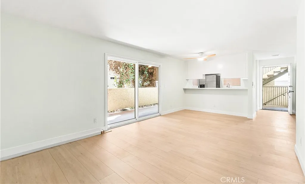2 bed, 810 sqft, $2,500 — Photo 1