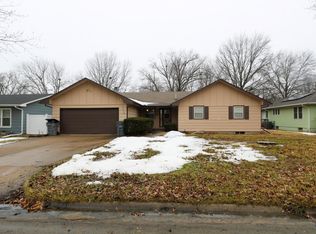 1021 Lincoln St, Emporia, KS 66801