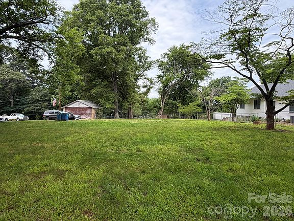 5th image of 3070 W Main St